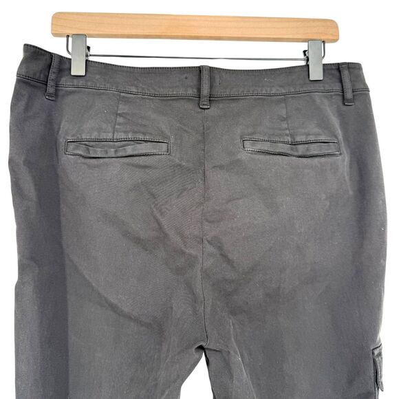 J. Jill Black Cargo Pants Size 12 Cotton Stretch Tapered Snap Ankle Tab 5 Pocket - Picture 11 of 13